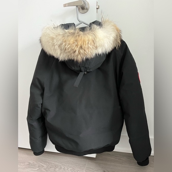 Canada Goose Bomber Jacket - Picture 8 of 8